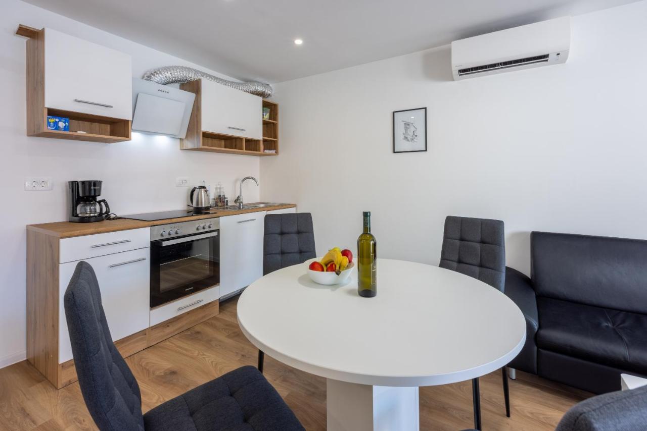 Luxury Apartments Lovorka 1 & 2**** Selce Ngoại thất bức ảnh